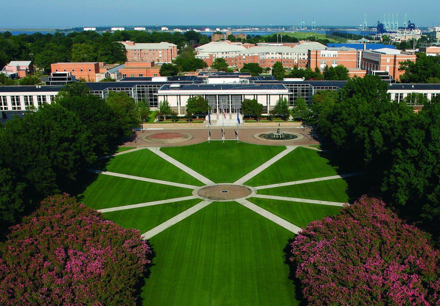 Kaufman Mall on ODU Campus